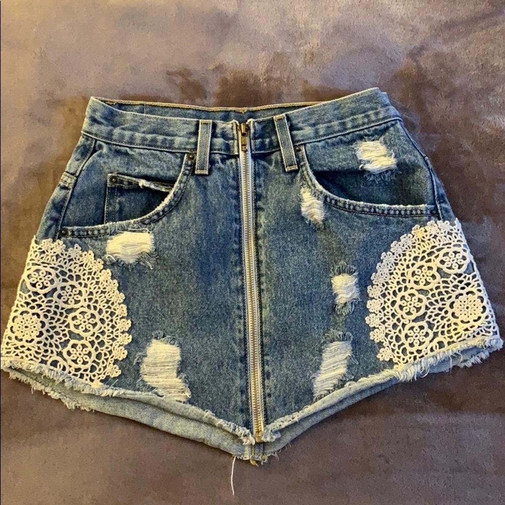 LF/Carmar denim skirt size 25